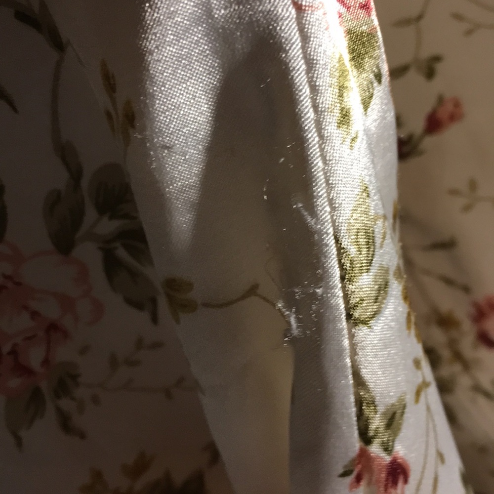 Romy-Flirty Shimmery Feminine & Hot - Picture 12 of 16